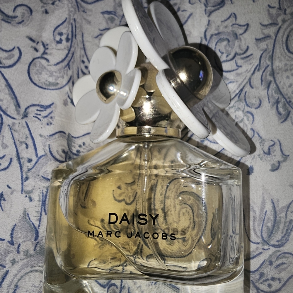 Marc Jacobs Daisy Perfume